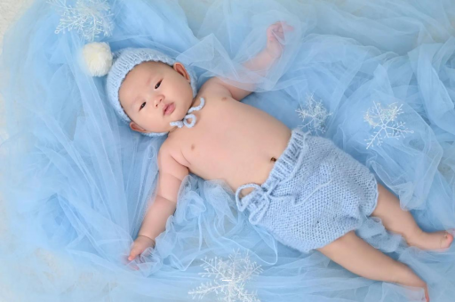 仁寿两个半月宝宝发育标准